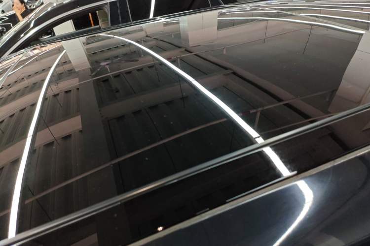 Used Land Rover Range Evoque New Energy 2023 Aurora L P300e Plug-in Hybrid Electric Version Roof