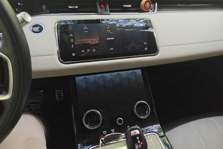 Used Land Rover Range Evoque New Energy 2021 Aurora L P300e Luxury Edition Audio And AC Panel