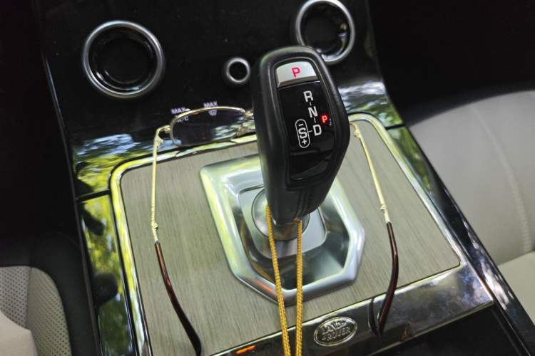 Used Land Rover Range Evoque New Energy 2021 Aurora L P300e Luxury Edition Gear Lever