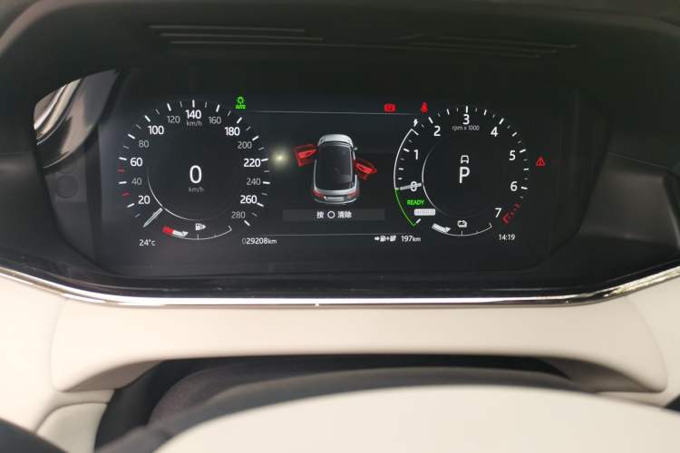 Used Land Rover Range Evoque New Energy 2021 Aurora L P300e Luxury Edition Odometer Close Up