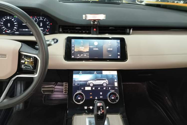 Used Land Rover Range Evoque New Energy 2021 Aurora L P300e Luxury Edition Audio And AC Panel