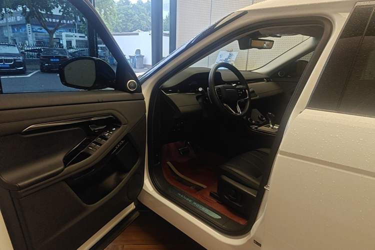Used Land Rover Range Evoque New Energy 2021 Aurora L P300e Luxury Edition Driver Seat