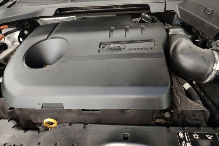 Used Land Rover Range Evoque New Energy 2021 Aurora L P300e Luxury Edition Engine Bay