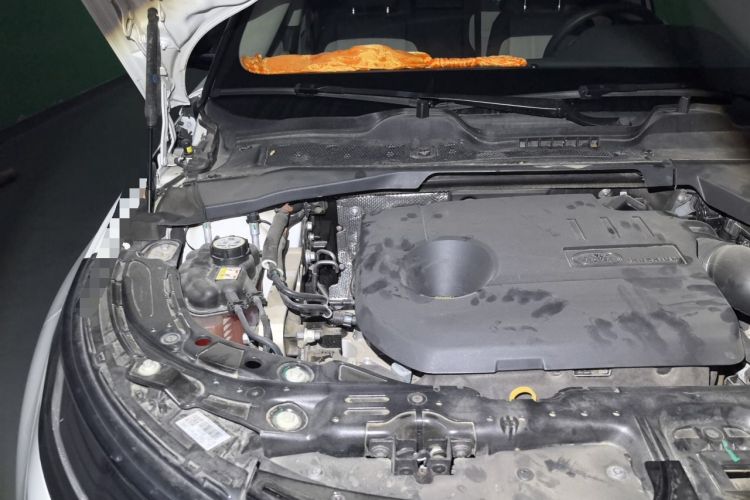 Used Land Rover Range Evoque New Energy 2021 Aurora L P300e Luxury Edition Engine Bay Right