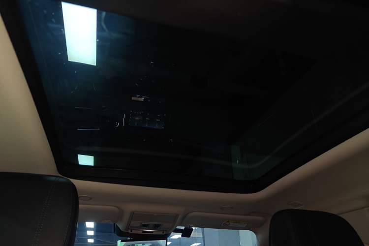 Used Land Rover Range Evoque New Energy 2021 Aurora L P300e Luxury Edition Headliner
