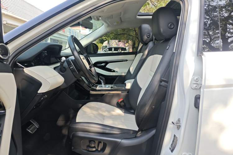 Used Land Rover Range Evoque New Energy 2021 Aurora L P300e Luxury Edition Interior 1