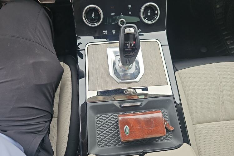 Used Land Rover Range Evoque New Energy 2021 Aurora L P300e Luxury Edition Interior 10