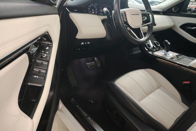 Used Land Rover Range Evoque New Energy 2021 Aurora L P300e Luxury Edition Interior 3