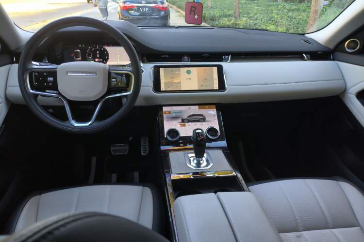 Used Land Rover Range Evoque New Energy 2021 Aurora L P300e Luxury Edition Interior 3