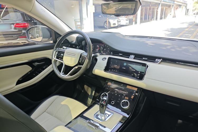 Used Land Rover Range Evoque New Energy 2021 Aurora L P300e Luxury Edition Interior 7