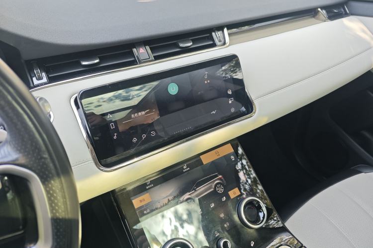 Used Land Rover Range Evoque New Energy 2021 Aurora L P300e Luxury Edition Interior 8