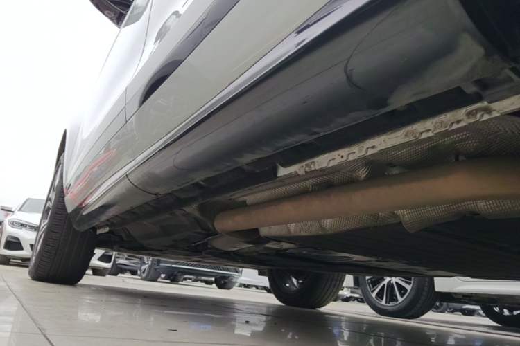 Used Land Rover Range Evoque New Energy 2021 Aurora L P300e Luxury Edition Left Side Sill