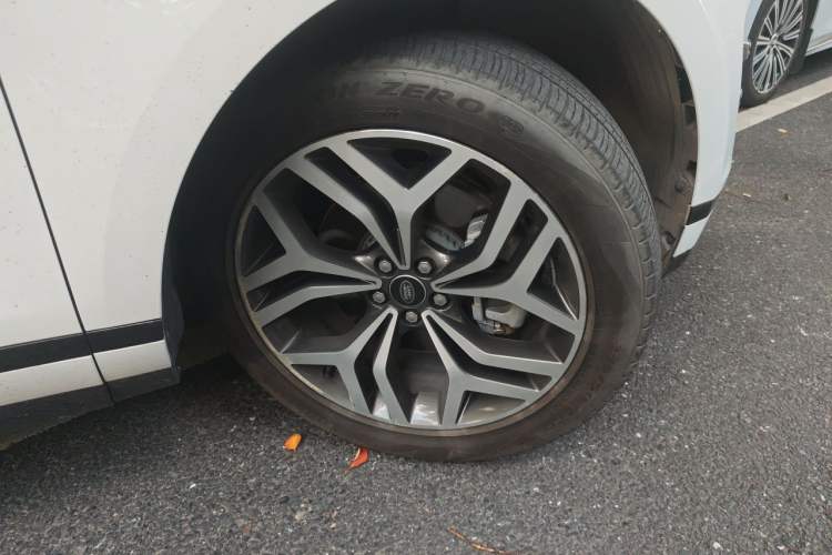 Used Land Rover Range Evoque New Energy 2021 Aurora L P300e Luxury Edition Right Front Wheel Hub