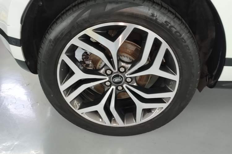 Used Land Rover Range Evoque New Energy 2021 Aurora L P300e Luxury Edition Right Rear Wheel Hub