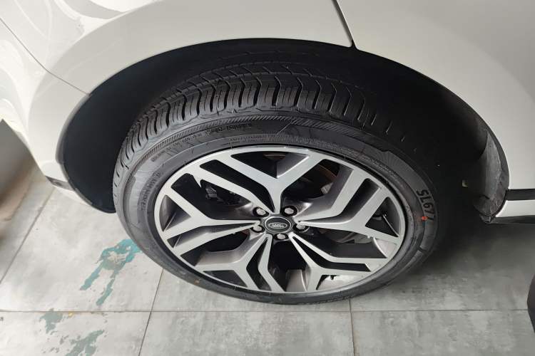 Used Land Rover Range Evoque New Energy 2021 Aurora L P300e Luxury Edition Right Rear Wheel Hub
