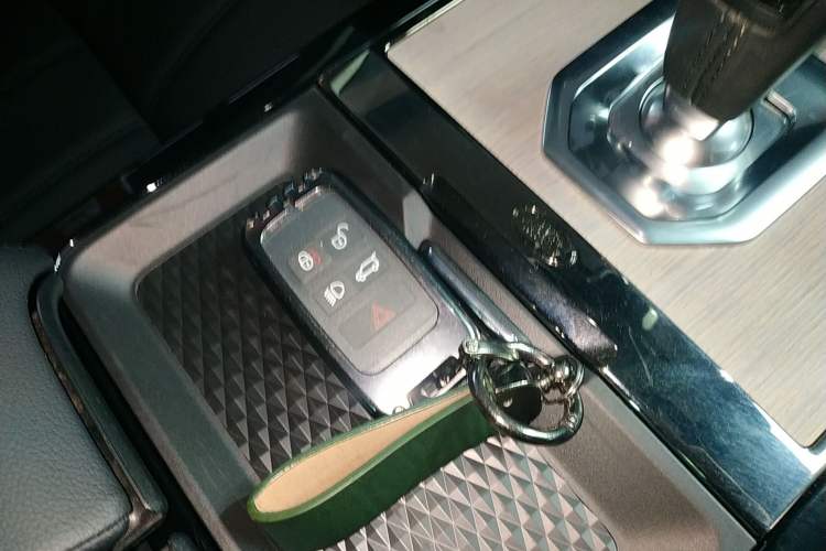 Used Land Rover Range Evoque New Energy 2021 Aurora L P300e Luxury Edition Vehicle Key