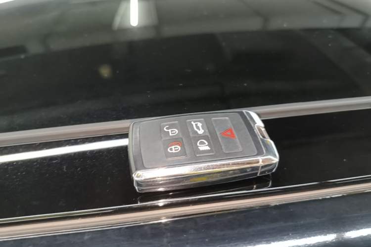 Used Land Rover Range Evoque New Energy 2021 Aurora L P300e Luxury Edition Vehicle Key