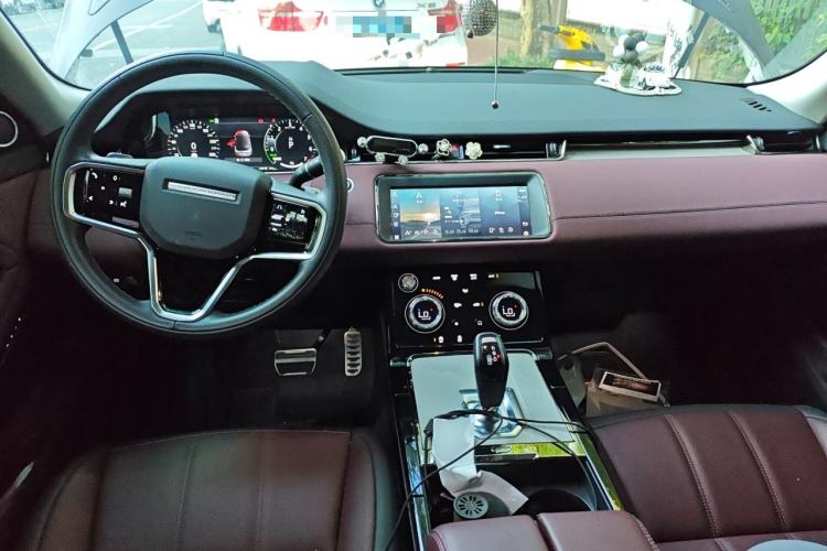 Used Land Rover Range Evoque New Energy 2022 Aurora L P300e Plug-in Hybrid Electric Version Center Console
