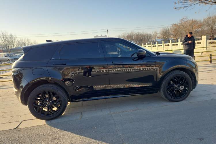 Used Land Rover Range Evoque New Energy 2022 Aurora L P300e Plug-in Hybrid Electric Version Exterior 3