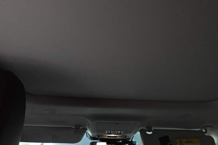 Used Land Rover Range Evoque New Energy 2022 Aurora L P300e Plug-in Hybrid Electric Version Headliner