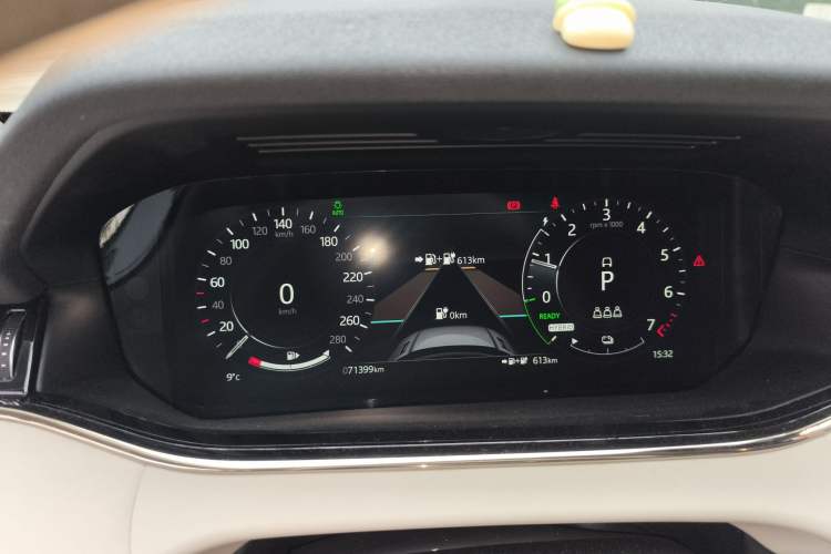 Used Land Rover Range Evoque New Energy 2022 Aurora L P300e Plug-in Hybrid Electric Version Instrument Cluster