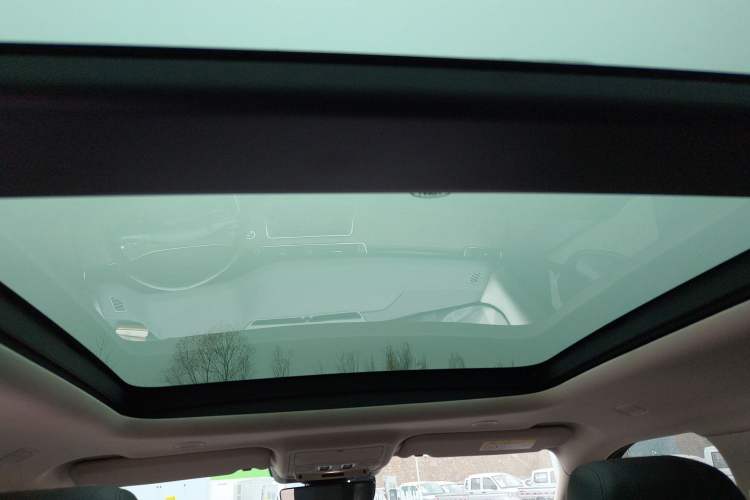 Used Land Rover Range Evoque New Energy 2022 Aurora L P300e Plug-in Hybrid Electric Version Headliner