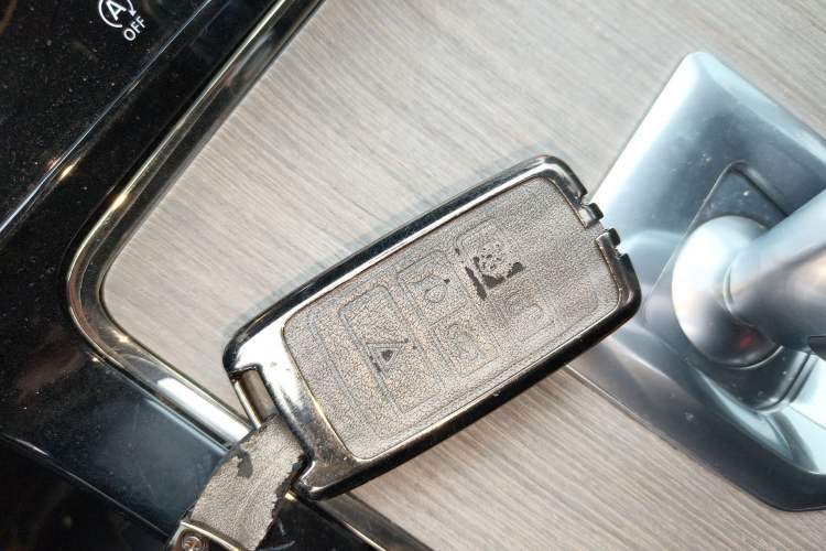 Used Land Rover Range Evoque New Energy 2022 Aurora L P300e Plug-in Hybrid Electric Version Interior 1