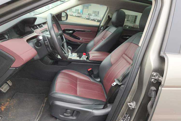 Used Land Rover Range Evoque New Energy 2022 Aurora L P300e Plug-in Hybrid Electric Version Left Front Seat