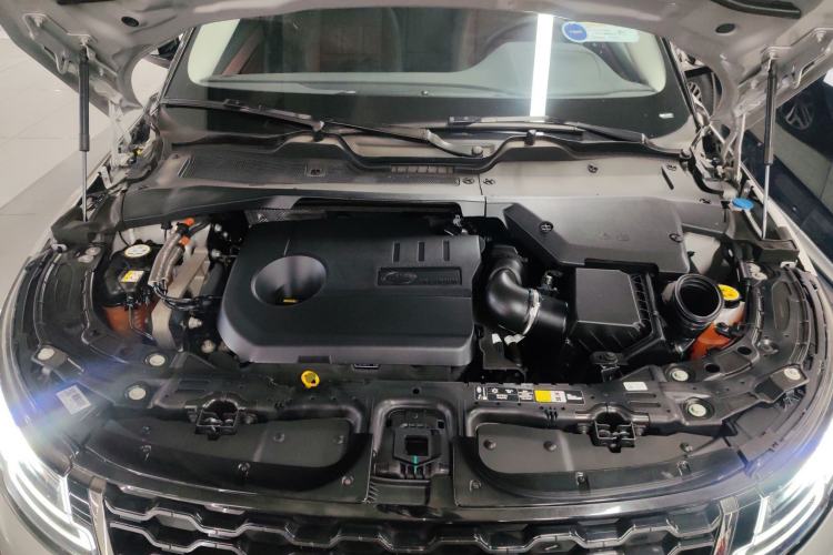 Used Land Rover Range Evoque New Energy 2022 Aurora L P300e Plug-in Hybrid Electric Version Engine Bay