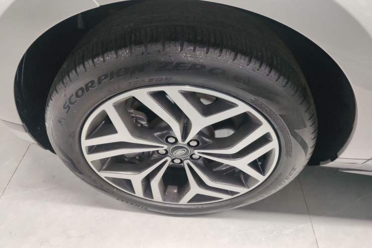 Used Land Rover Range Evoque New Energy 2022 Aurora L P300e Plug-in Hybrid Electric Version Exterior 7