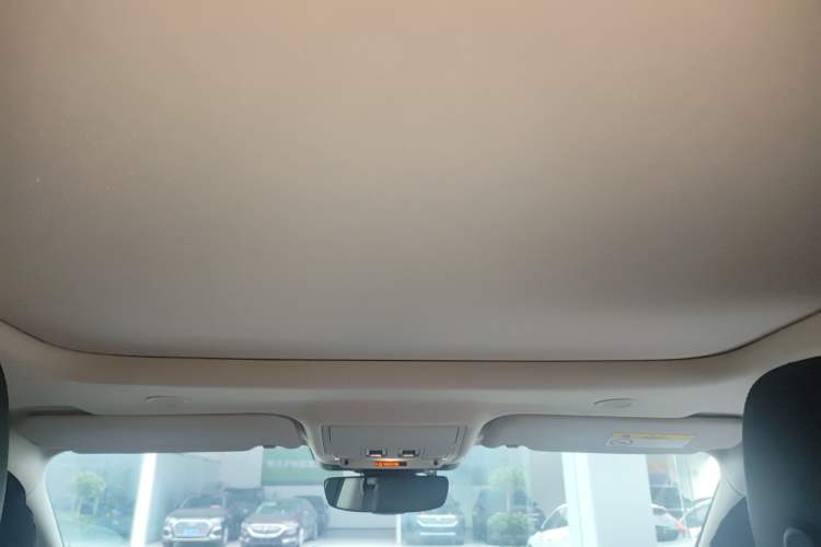 Used Land Rover Range Evoque New Energy 2022 Aurora L P300e Plug-in Hybrid Electric Version Headliner
