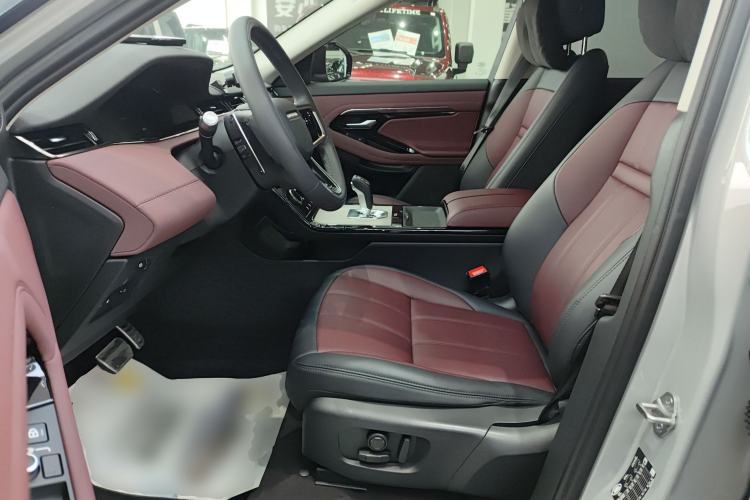 Used Land Rover Range Evoque New Energy 2022 Aurora L P300e Plug-in Hybrid Electric Version Left Front Seat