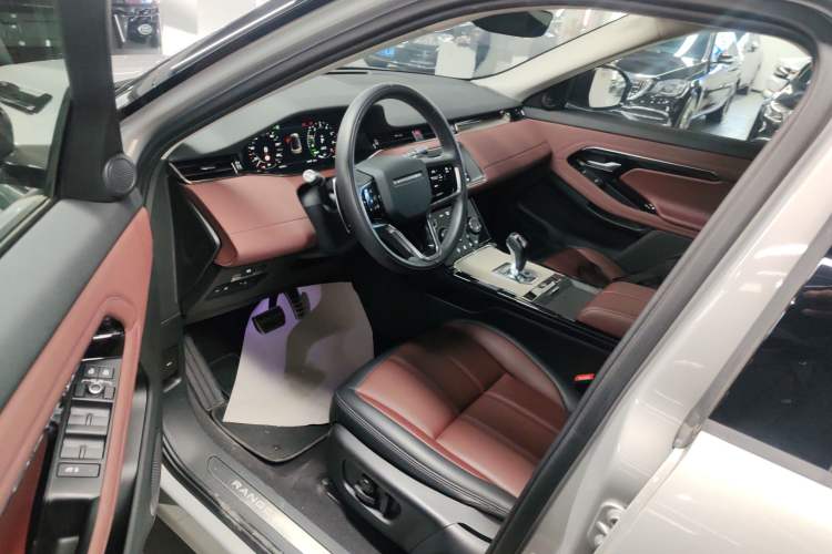 Used Land Rover Range Evoque New Energy 2022 Aurora L P300e Plug-in Hybrid Electric Version Left Front Seat