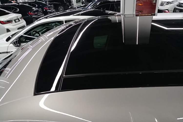 Used Land Rover Range Evoque New Energy 2022 Aurora L P300e Plug-in Hybrid Electric Version Roof