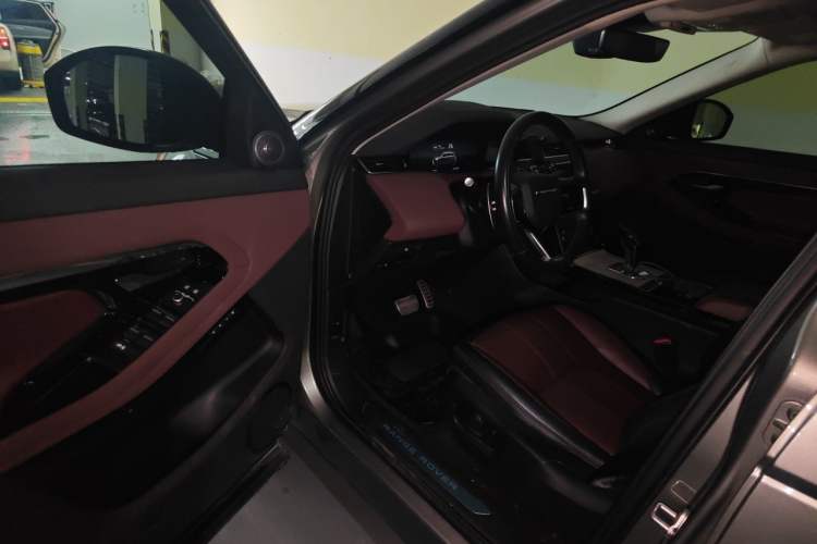 Used Land Rover Range Evoque New Energy 2022 Aurora L P300e Plug-in Hybrid Electric Version Driver Seat