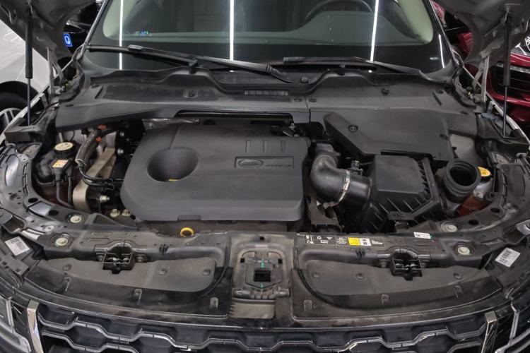 Used Land Rover Range Evoque New Energy 2022 Aurora L P300e Plug-in Hybrid Electric Version Engine Bay