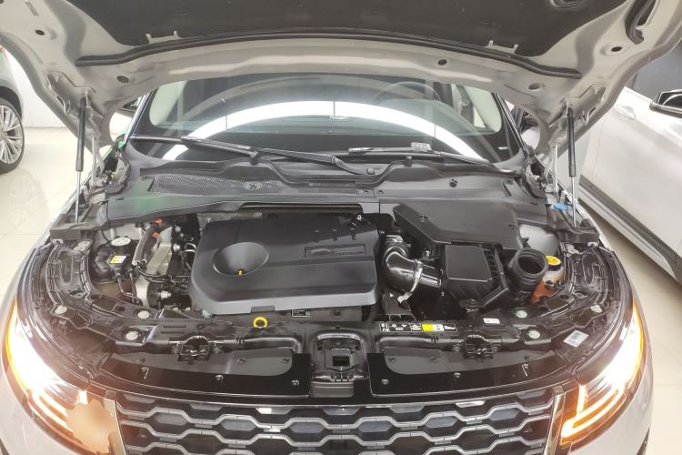 Used Land Rover Range Evoque New Energy 2022 Aurora L P300e Plug-in Hybrid Electric Version Engine Bay