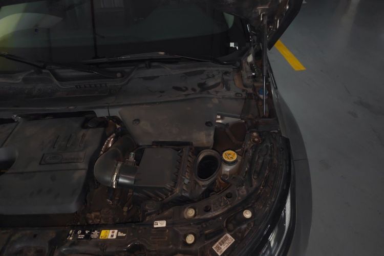 Used Land Rover Range Evoque New Energy 2022 Aurora L P300e Plug-in Hybrid Electric Version Engine Bay Left