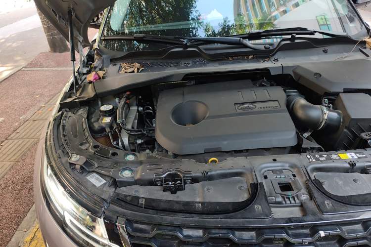 Used Land Rover Range Evoque New Energy 2022 Aurora L P300e Plug-in Hybrid Electric Version Engine Bay Right