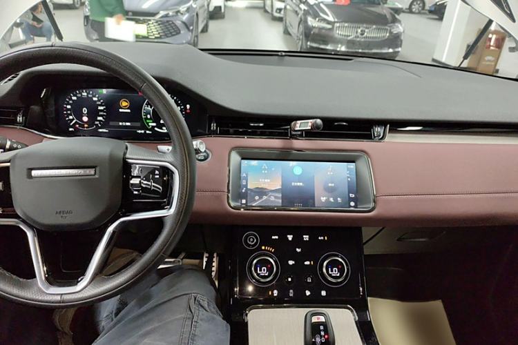 Used Land Rover Range Evoque New Energy 2022 Aurora L P300e Plug-in Hybrid Electric Version Interior 1