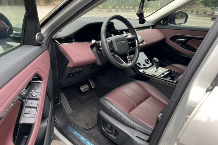 Used Land Rover Range Evoque New Energy 2022 Aurora L P300e Plug-in Hybrid Electric Version Interior 2