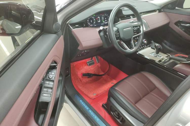 Used Land Rover Range Evoque New Energy 2022 Aurora L P300e Plug-in Hybrid Electric Version Interior 3