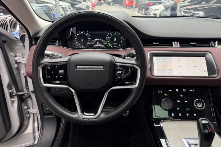 Used Land Rover Range Evoque New Energy 2022 Aurora L P300e Plug-in Hybrid Electric Version Interior 4
