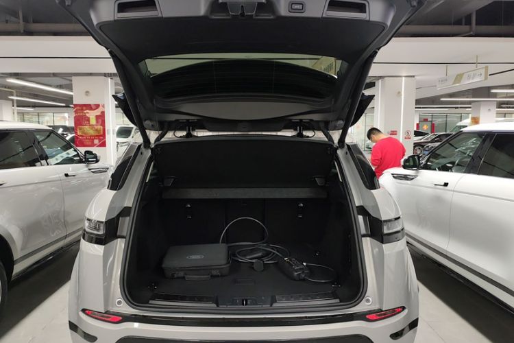 Used Land Rover Range Evoque New Energy 2022 Aurora L P300e Plug-in Hybrid Electric Version Interior 4