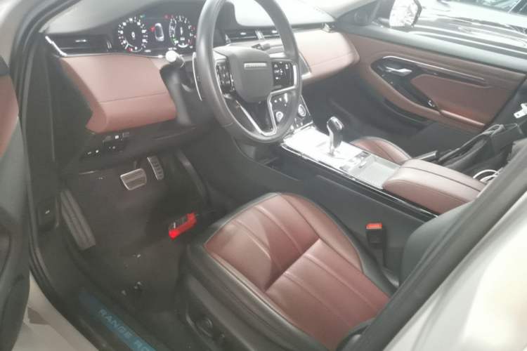 Used Land Rover Range Evoque New Energy 2022 Aurora L P300e Plug-in Hybrid Electric Version Left Front Seat