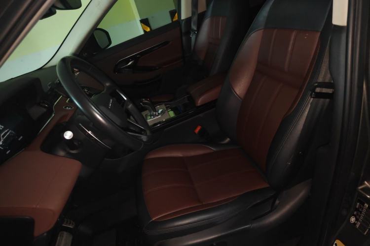 Used Land Rover Range Evoque New Energy 2022 Aurora L P300e Plug-in Hybrid Electric Version Left Front Seat