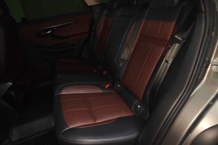 Used Land Rover Range Evoque New Energy 2022 Aurora L P300e Plug-in Hybrid Electric Version Left Rear Seat