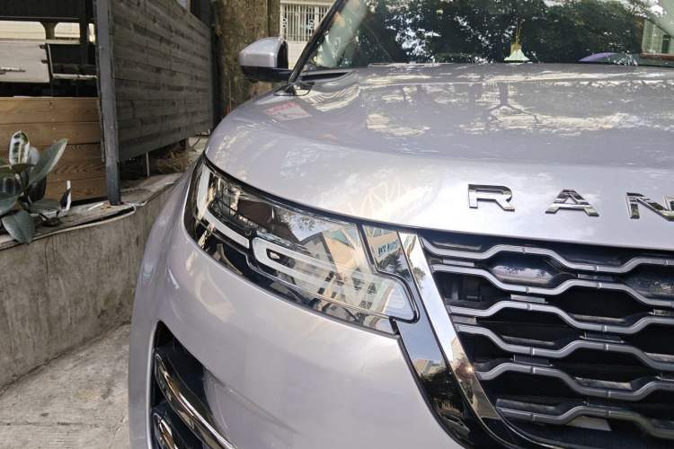 Used Land Rover Range Evoque New Energy 2022 Aurora L P300e Plug-in Hybrid Electric Version Right Front Headlight