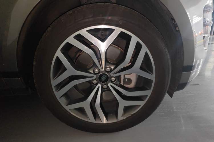 Used Land Rover Range Evoque New Energy 2022 Aurora L P300e Plug-in Hybrid Electric Version Right Front Wheel Hub