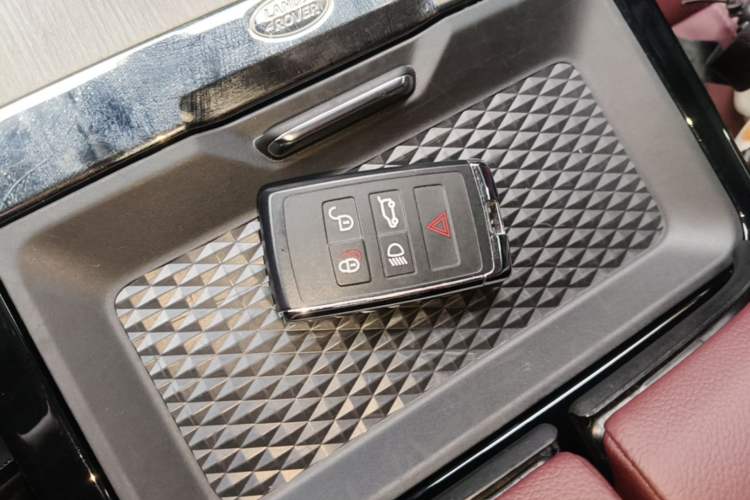 Used Land Rover Range Evoque New Energy 2022 Aurora L P300e Plug-in Hybrid Electric Version Vehicle Key